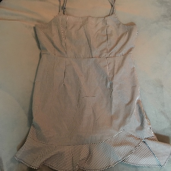 Zaful Dresses & Skirts - Zaful gingham dress with fluted skirt